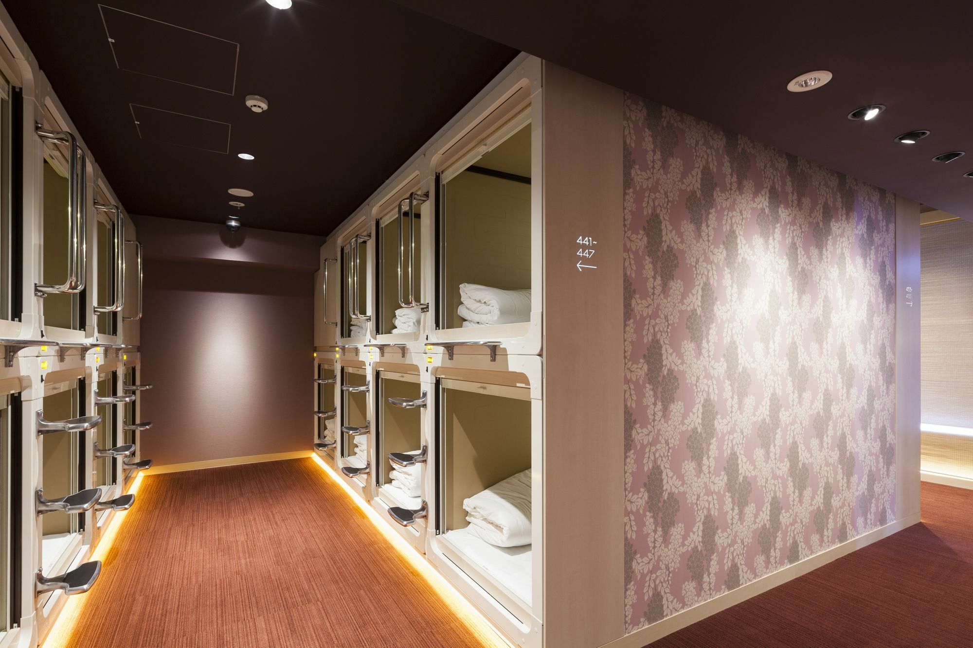 Hotel kapsul Ginza Bay 2*