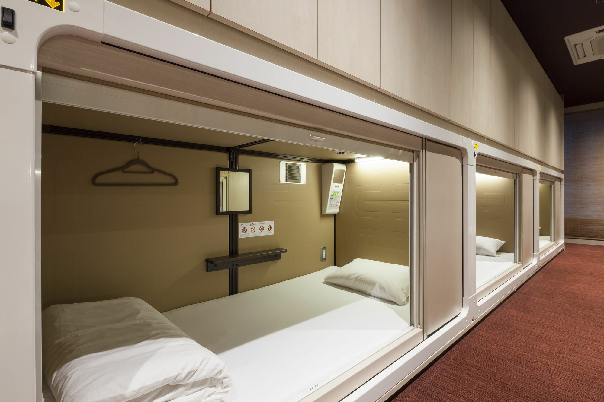 Ginza Bay Hotel kapsul